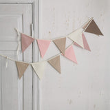 Karodziņu virtene "Puķu vārti" Image