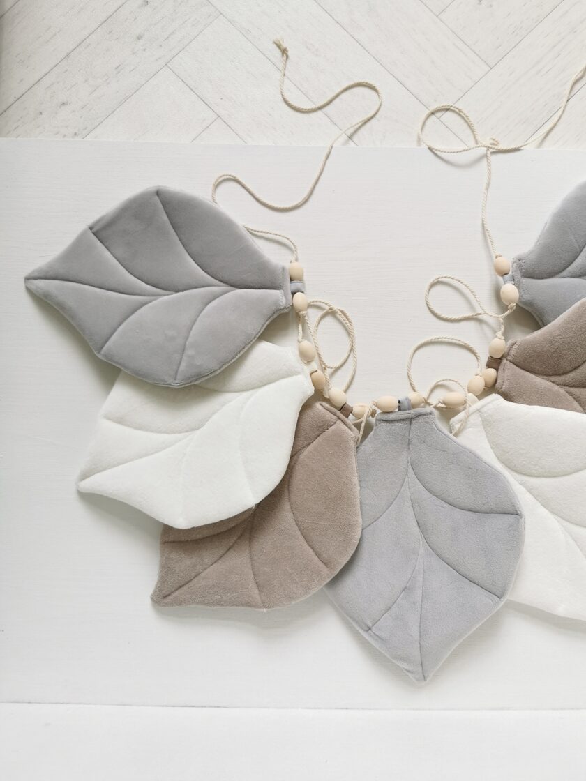 Lapu virtene "Krītošā lapa" Image