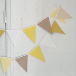 Karodziņu virtene "Kad mākoņi ar sauli spēlējas" Image 2