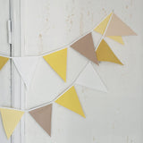 Karodziņu virtene "Kad mākoņi ar sauli spēlējas" Image 2