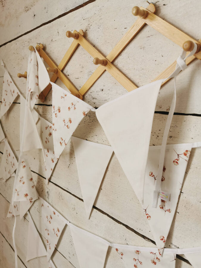 Karodziņu virtene "Kokvilnas lauki" Image 3