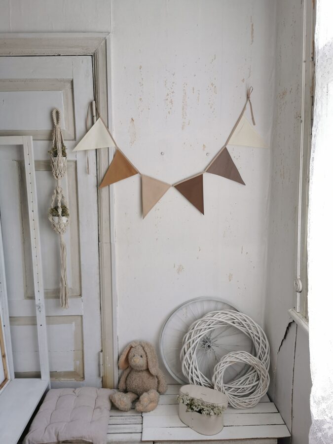 Karodziņu virtene "Zemes toņi" Image 2