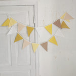 Karodziņu virtene "Kad mākoņi ar sauli spēlējas" Image