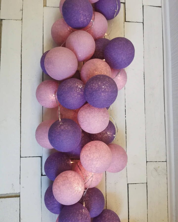 Kokvilnas bumbu virtene "Ceriņu dārzs" Image